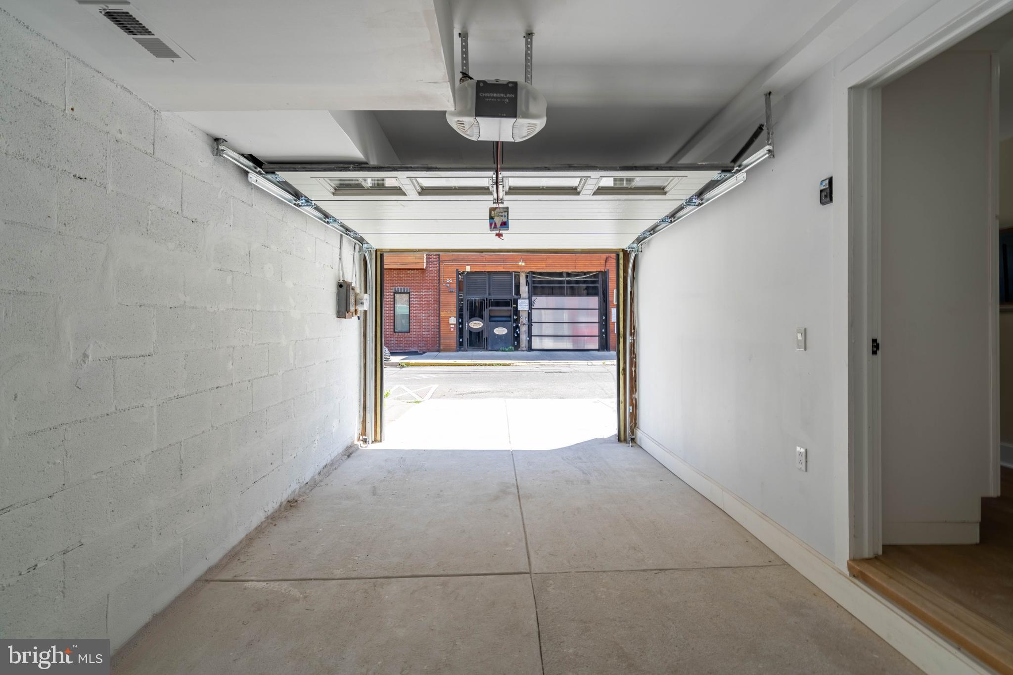 PHILADELPHIA - Residential