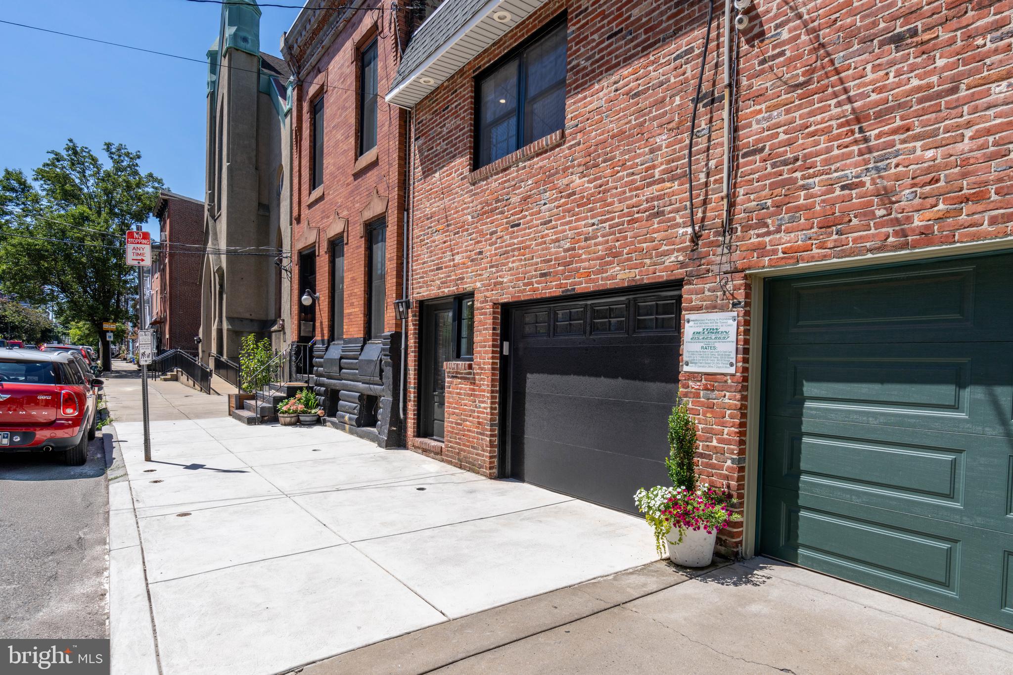 PHILADELPHIA - Residential