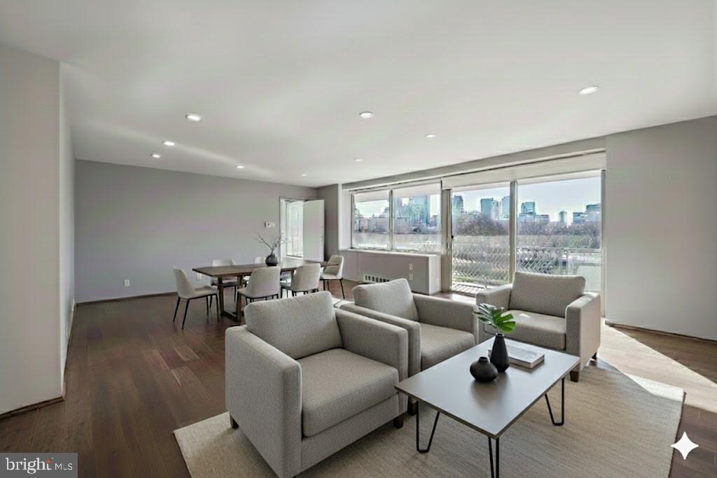 ART MUSEUM AREA - Residential