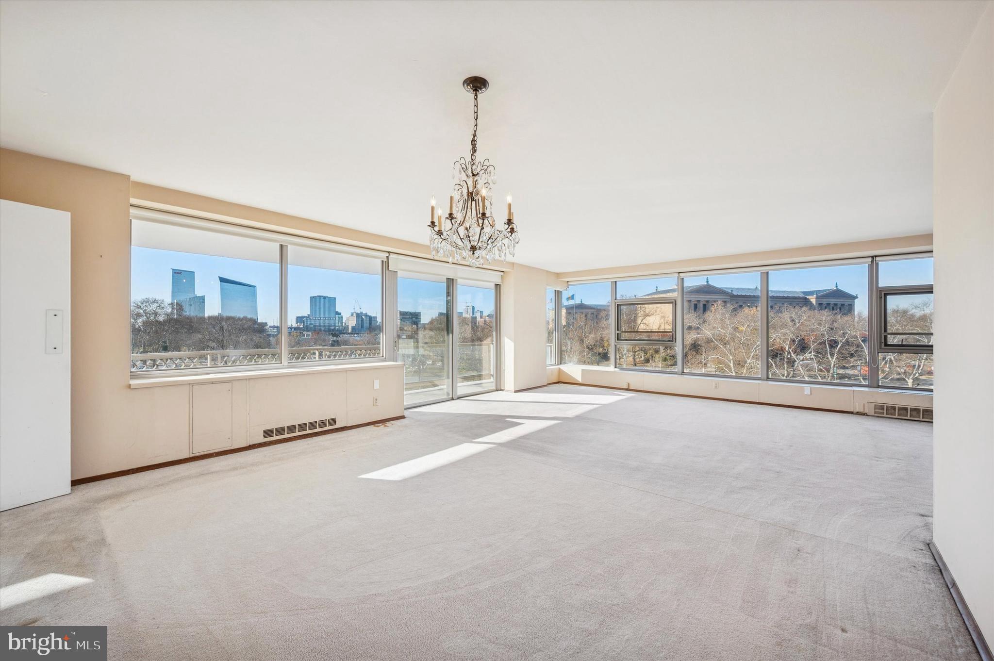 ART MUSEUM AREA - Residential