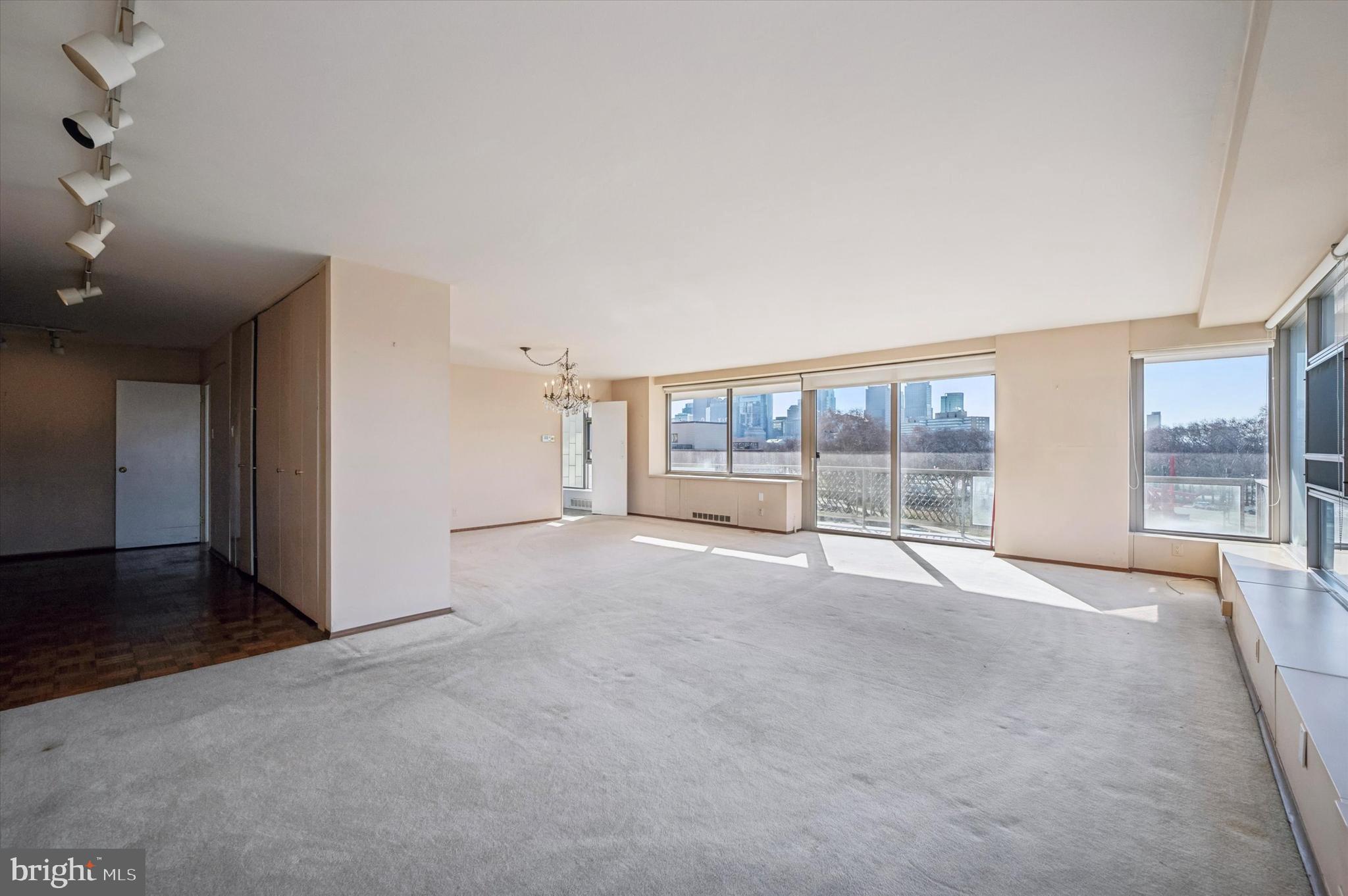 ART MUSEUM AREA - Residential