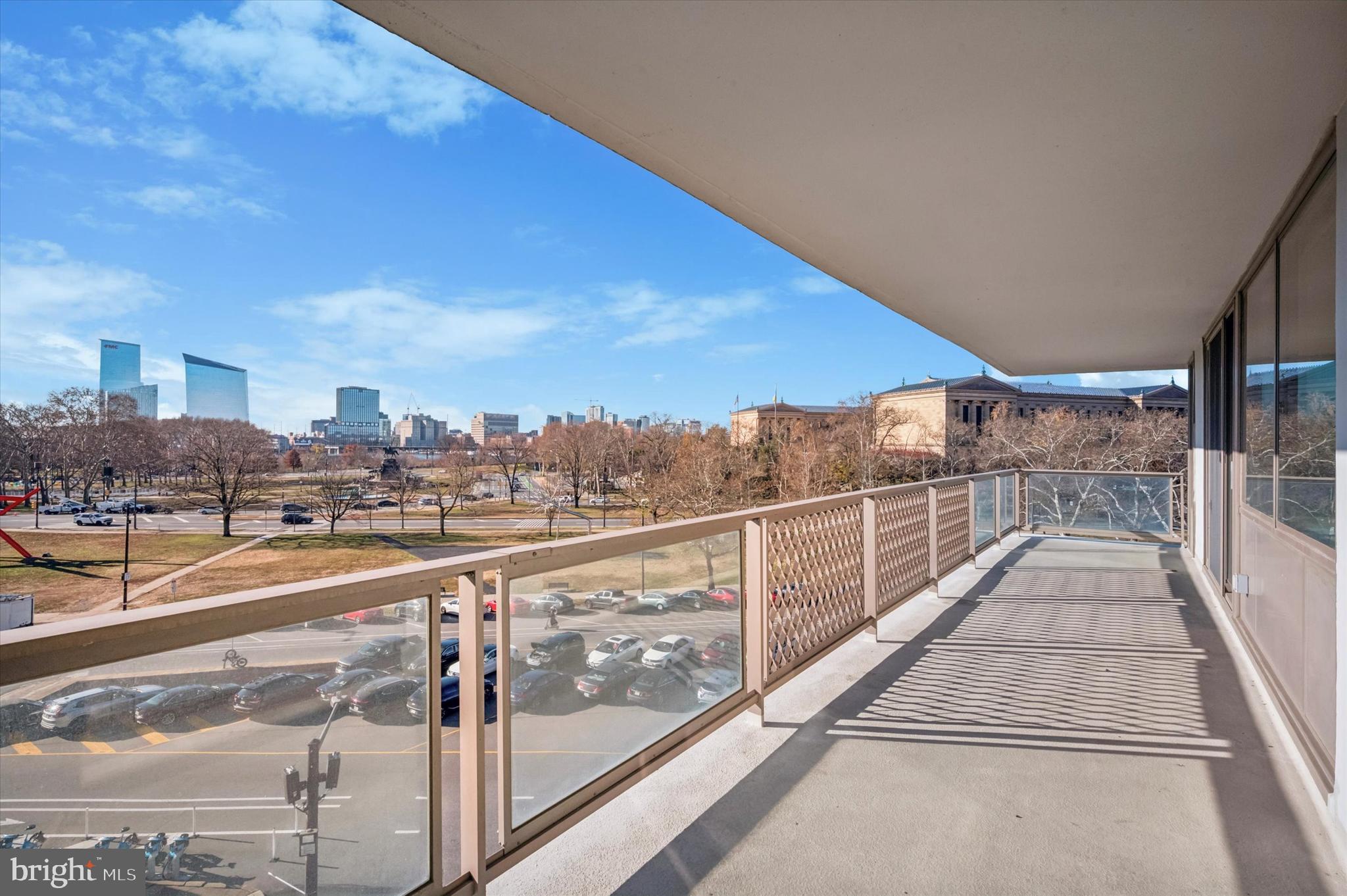 ART MUSEUM AREA - Residential