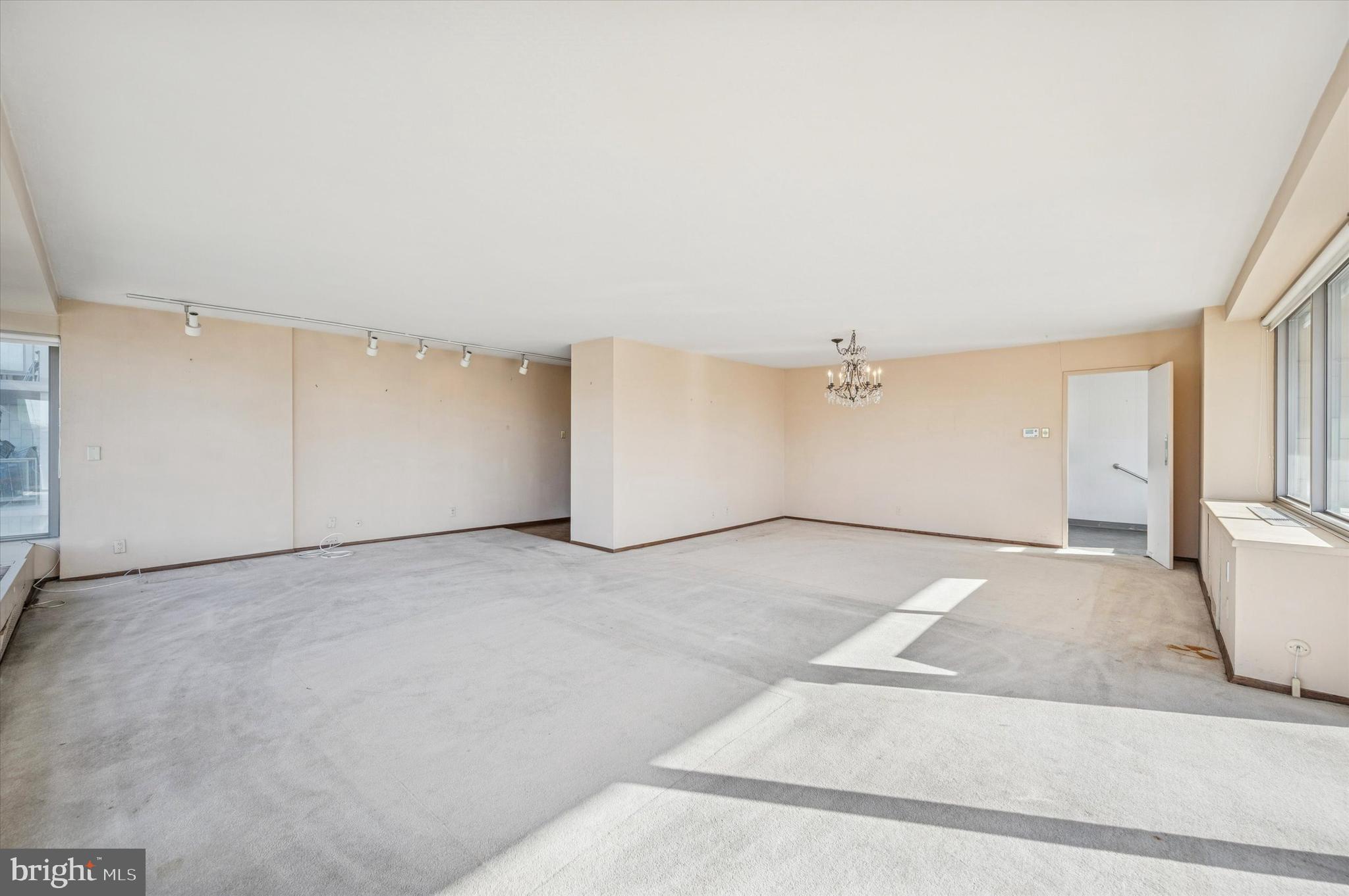 ART MUSEUM AREA - Residential