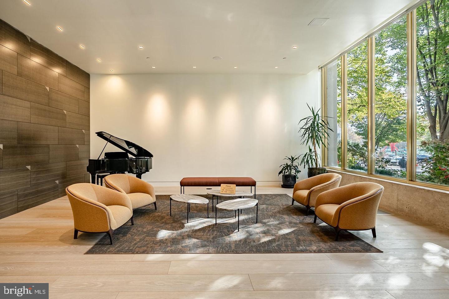 ART MUSEUM AREA - Residential