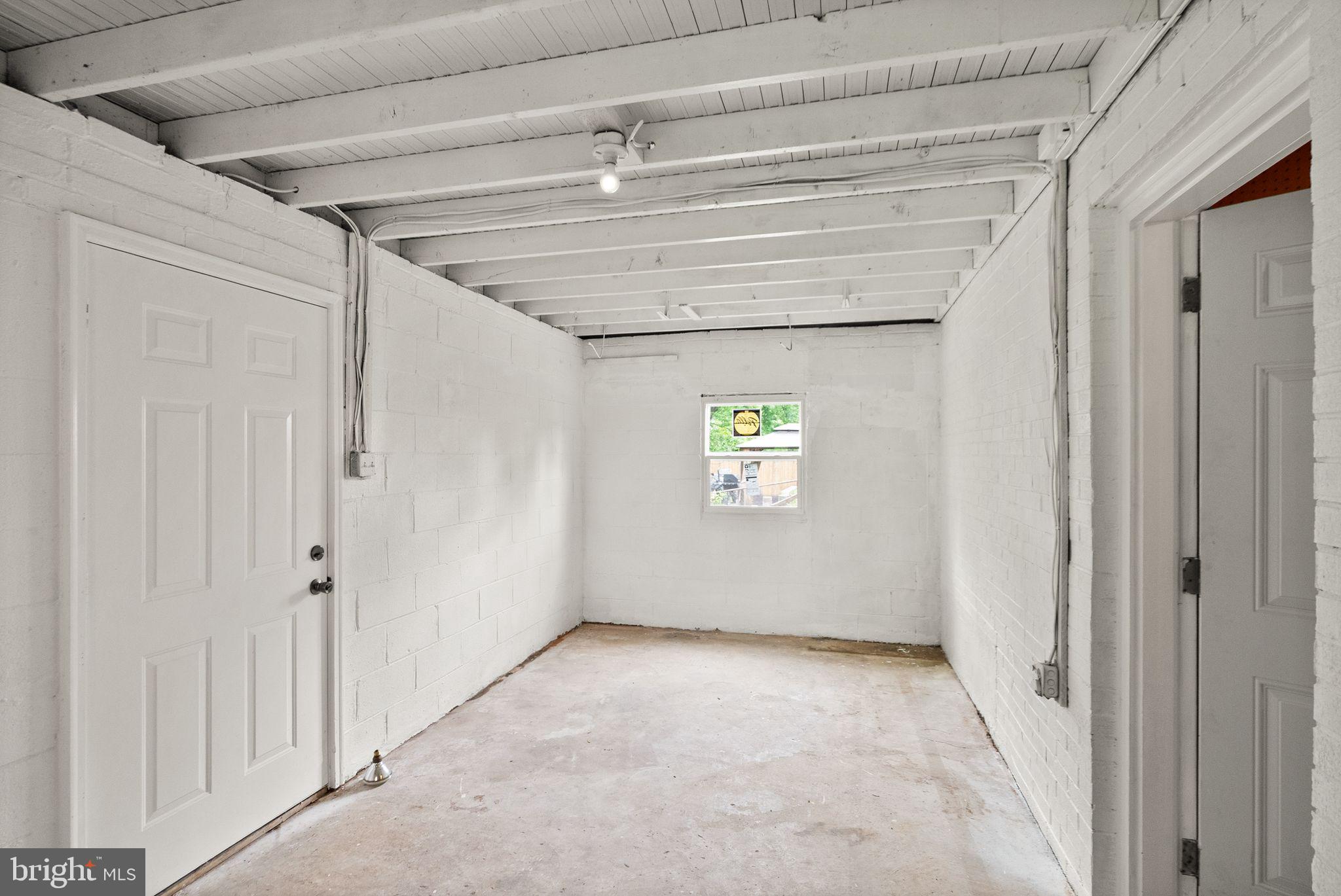 BROOKFIELD - Residential