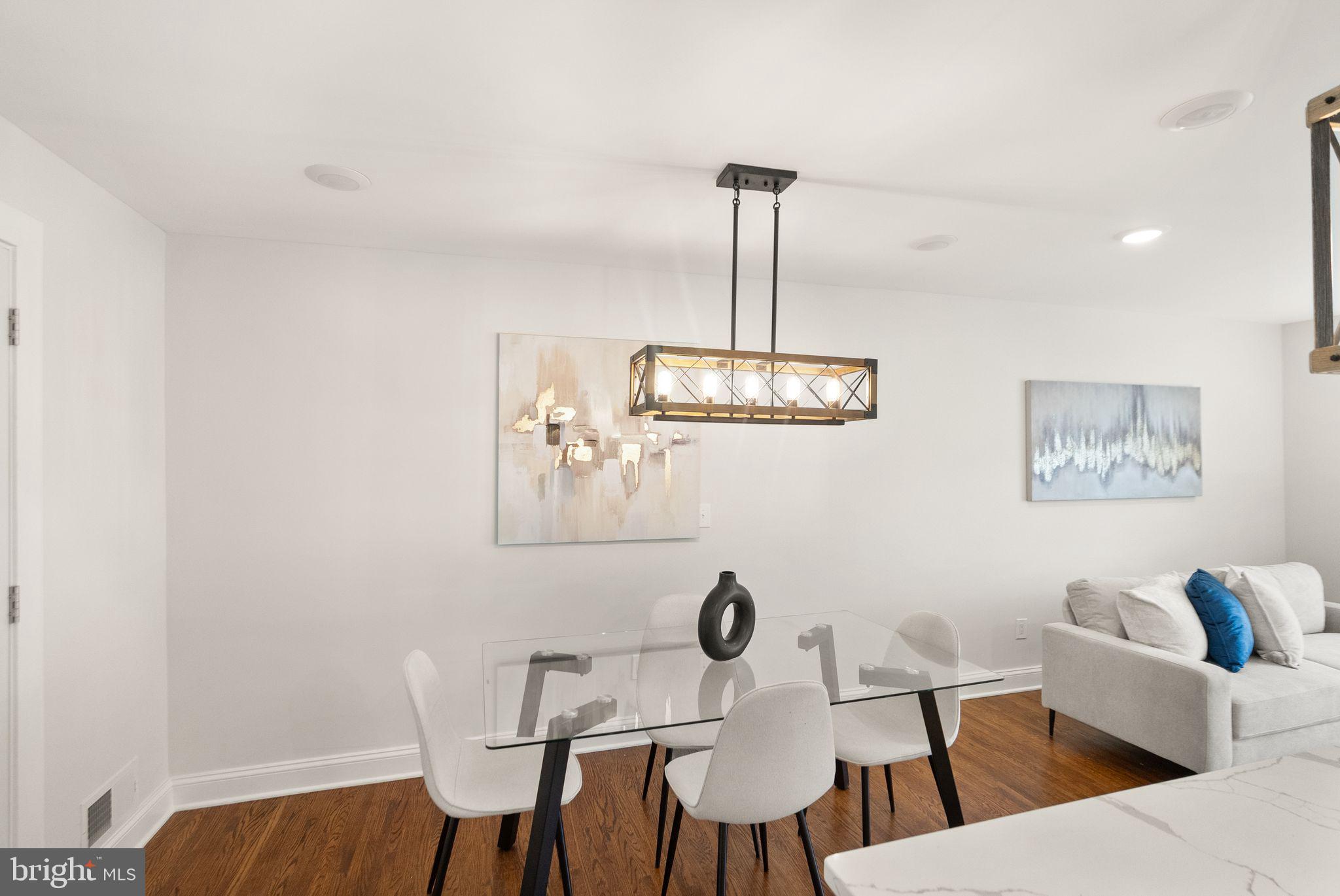 BROOKFIELD - Residential