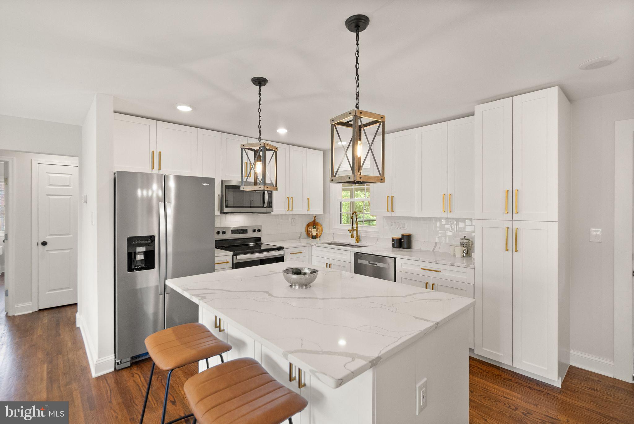 BROOKFIELD - Residential