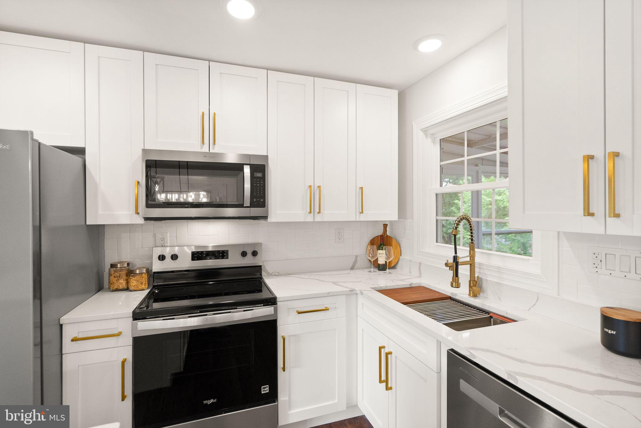 BROOKFIELD - Residential