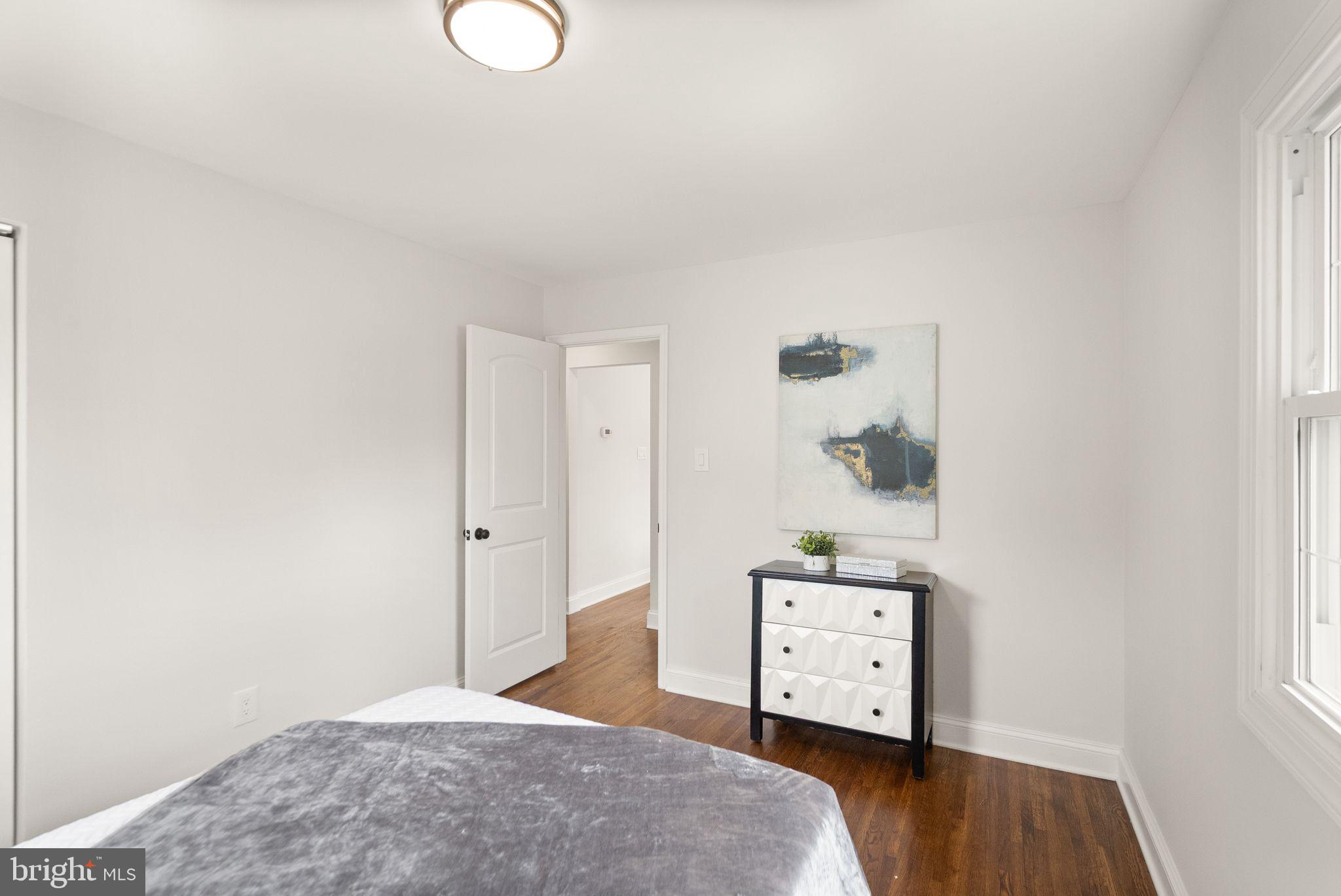 BROOKFIELD - Residential