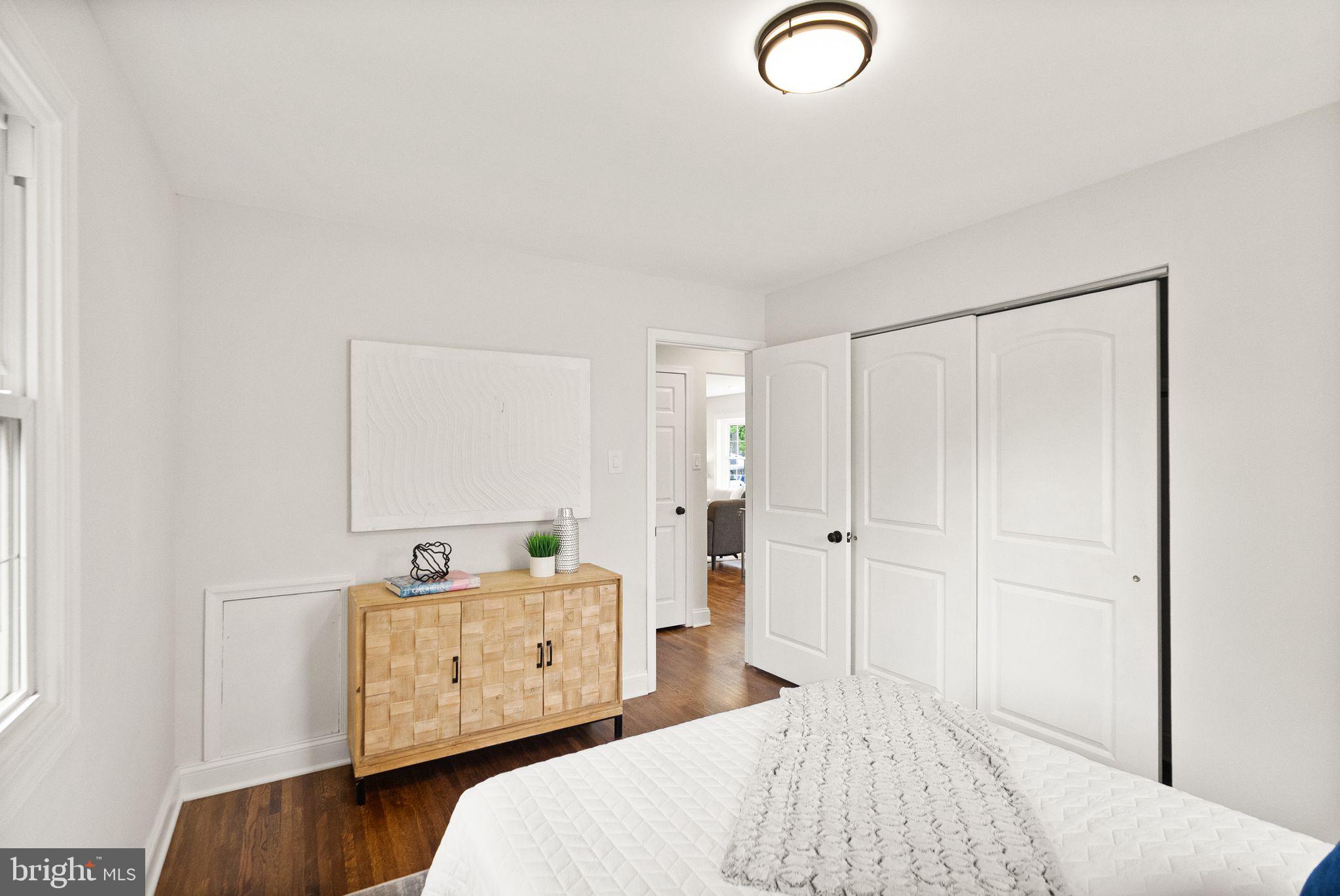 BROOKFIELD - Residential