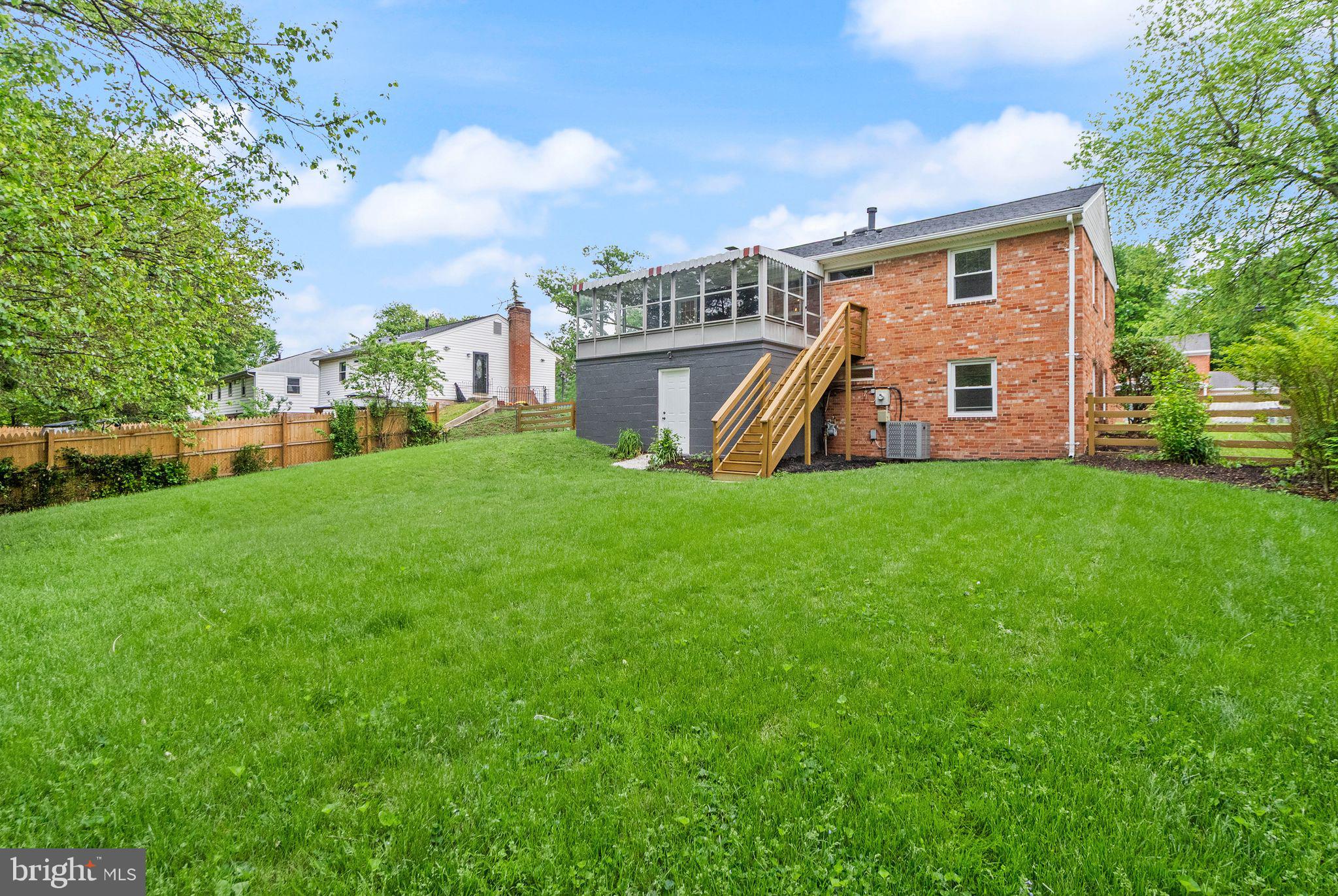 BROOKFIELD - Residential