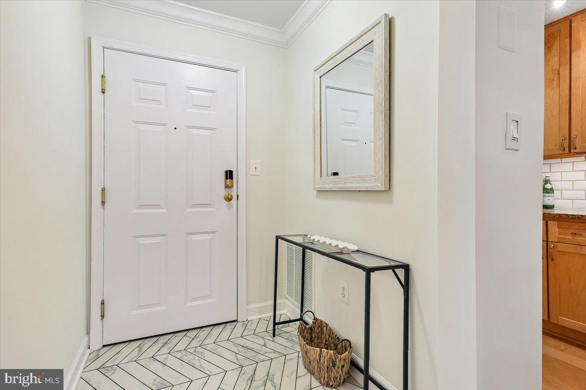 801 PLEASANT DRIVE 80111