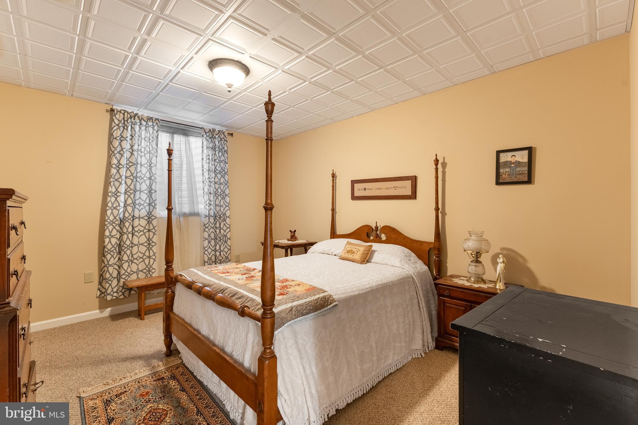 THE GLEN AT PARADISE HILLS - Residential