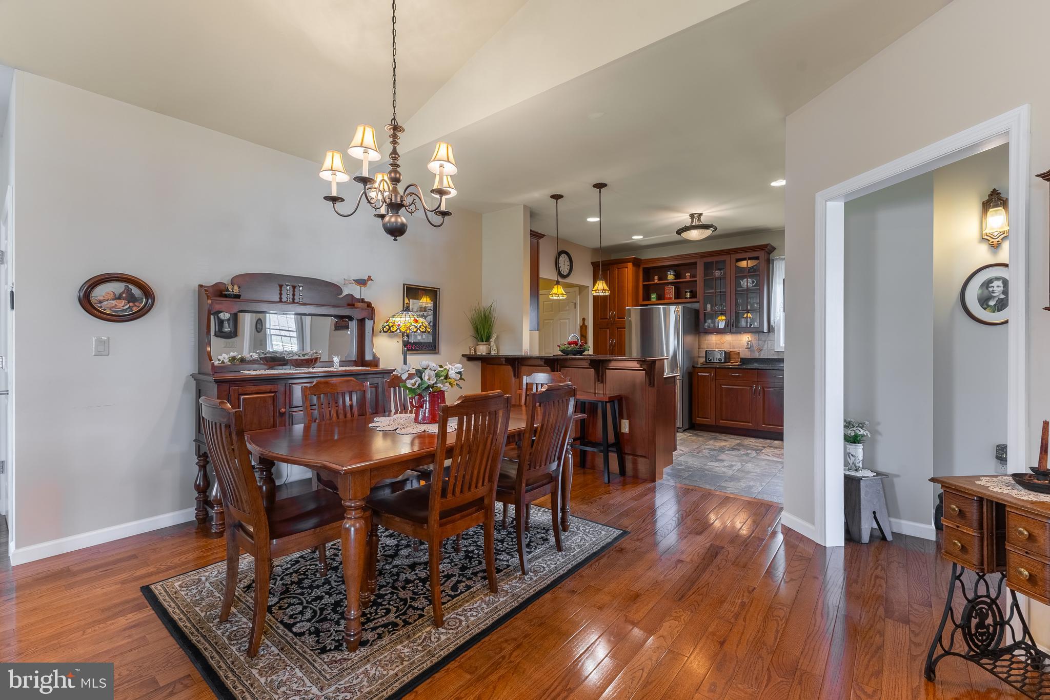 THE GLEN AT PARADISE HILLS - Residential