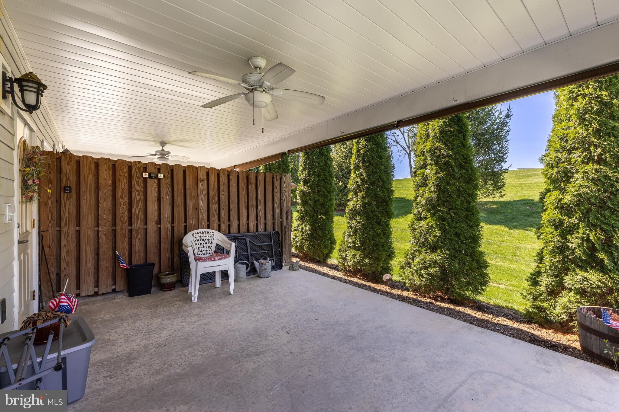 THE GLEN AT PARADISE HILLS - Residential