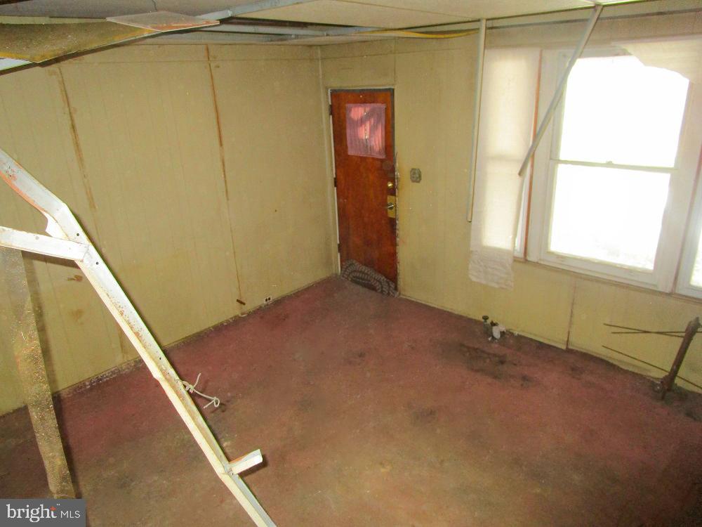 5814 CATHARINE STREET