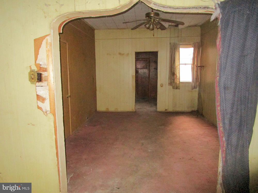 5814 CATHARINE STREET