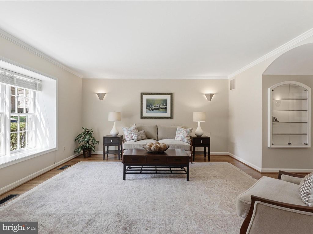 Photo of 9251 Bailey Lane, FAIRFAX, VA 22031 (MLS # VAFX2301000)