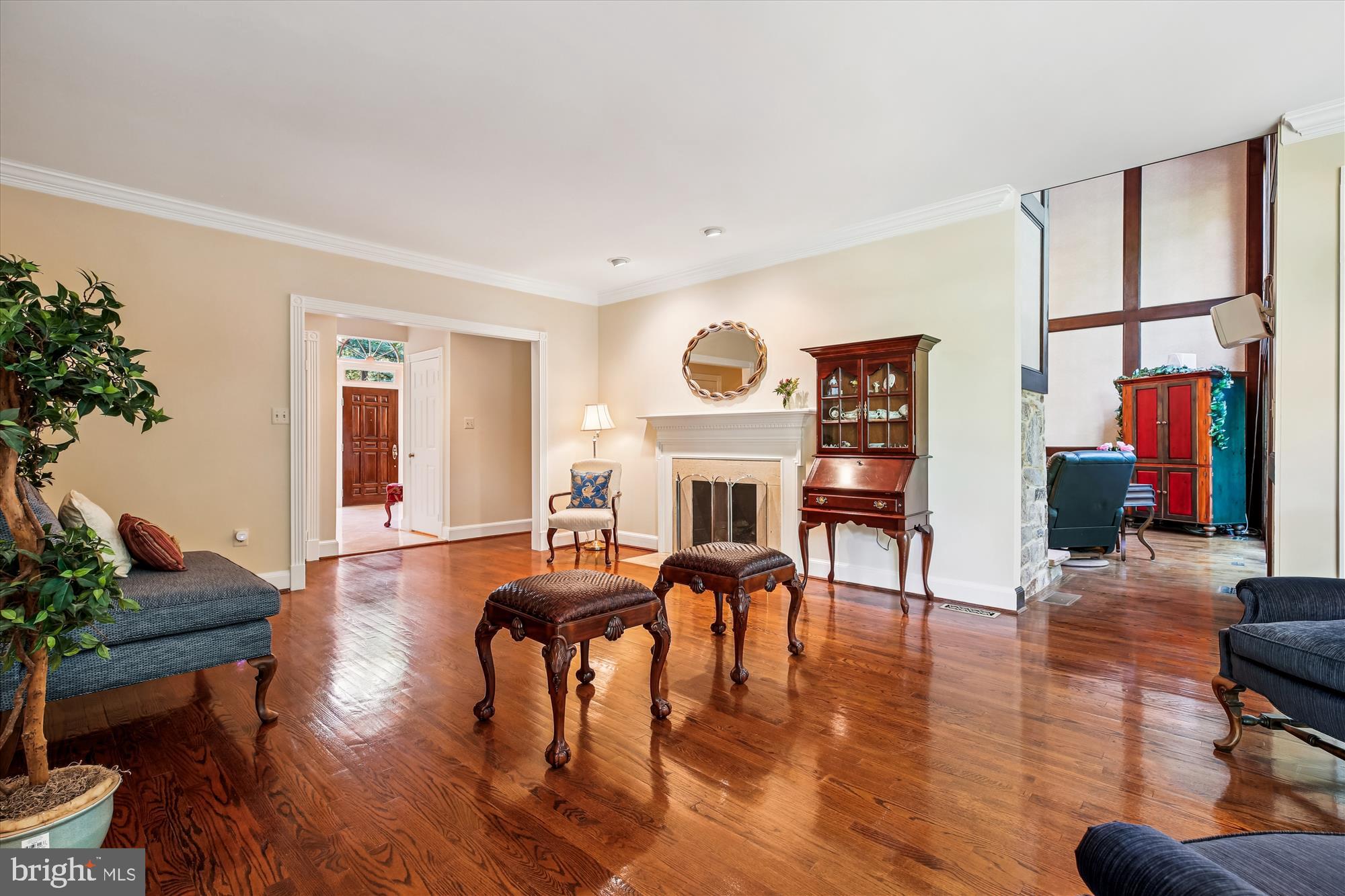 FALCONHURST - Residential Lease