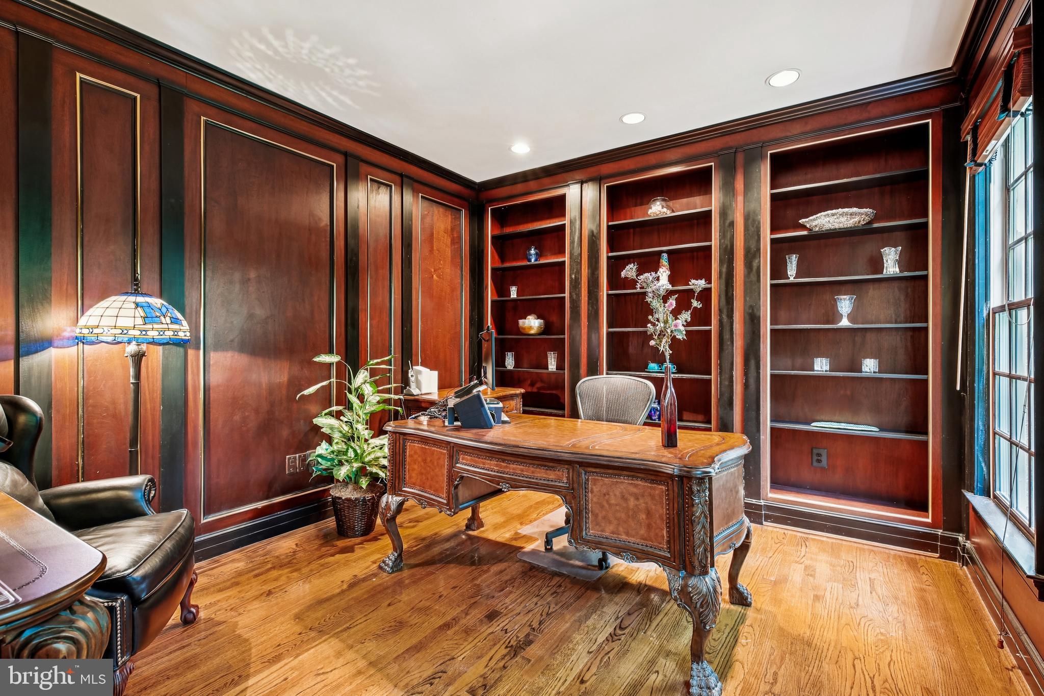 FALCONHURST - Residential Lease