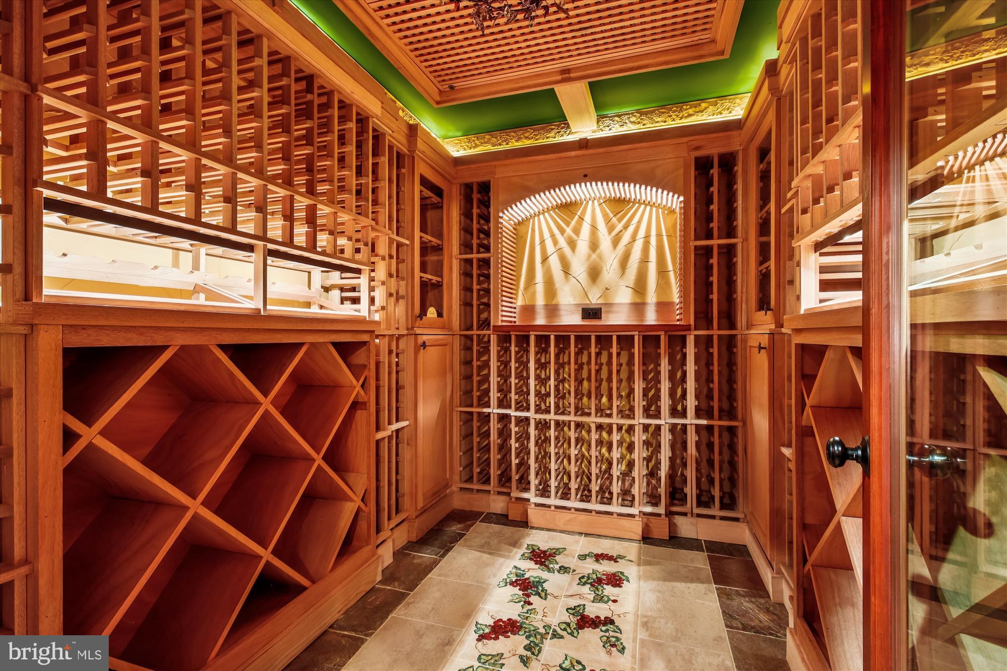 FALCONHURST - Residential Lease