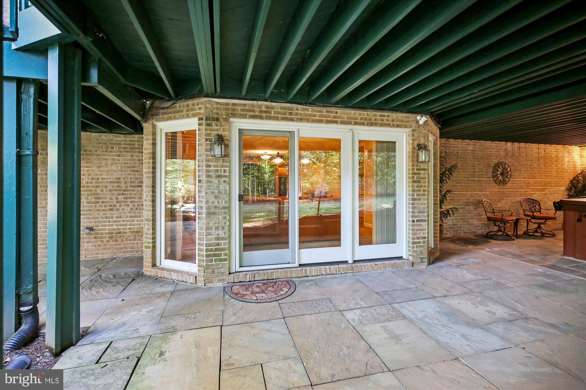 FALCONHURST - Residential Lease