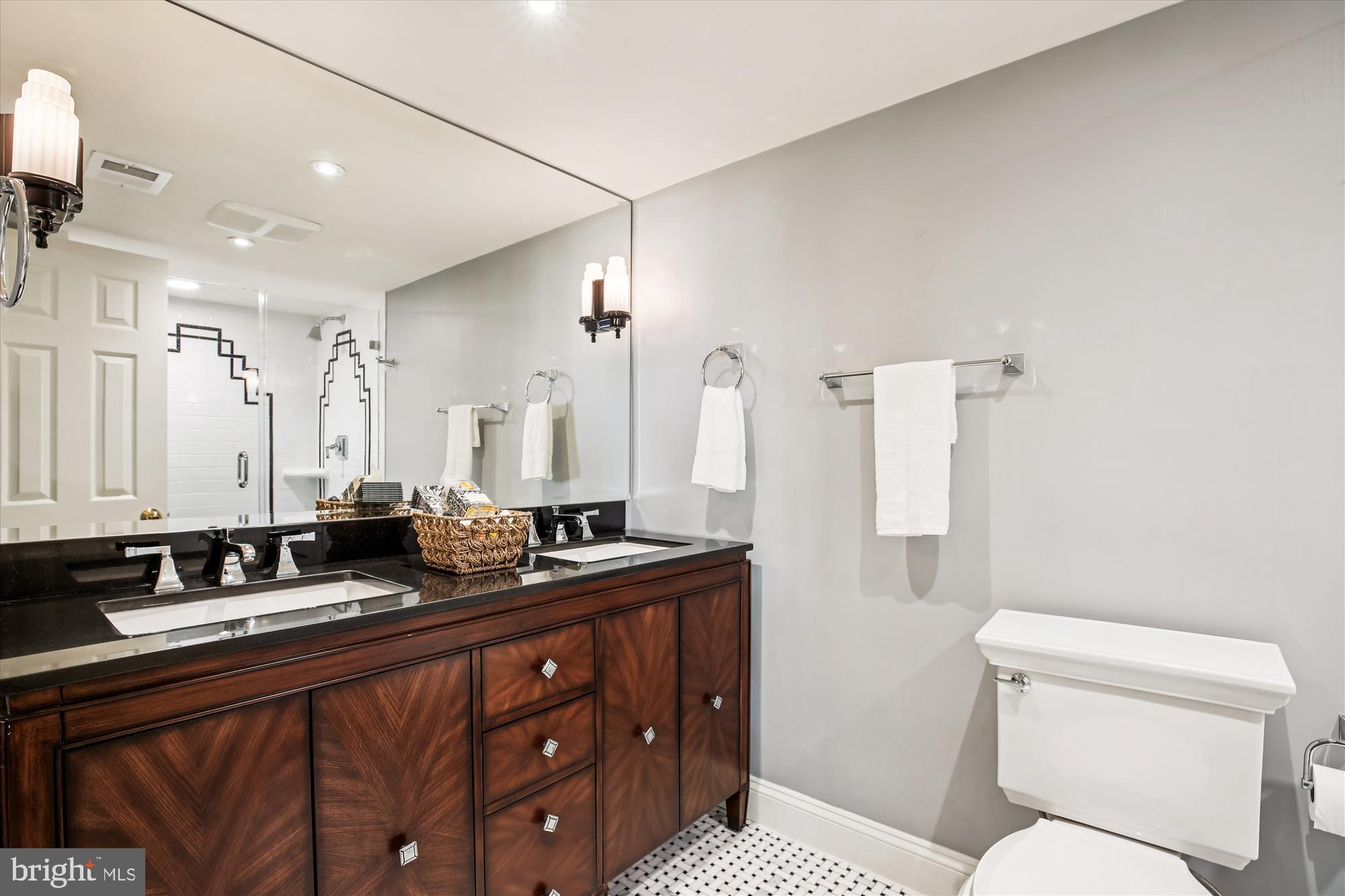 FALCONHURST - Residential Lease