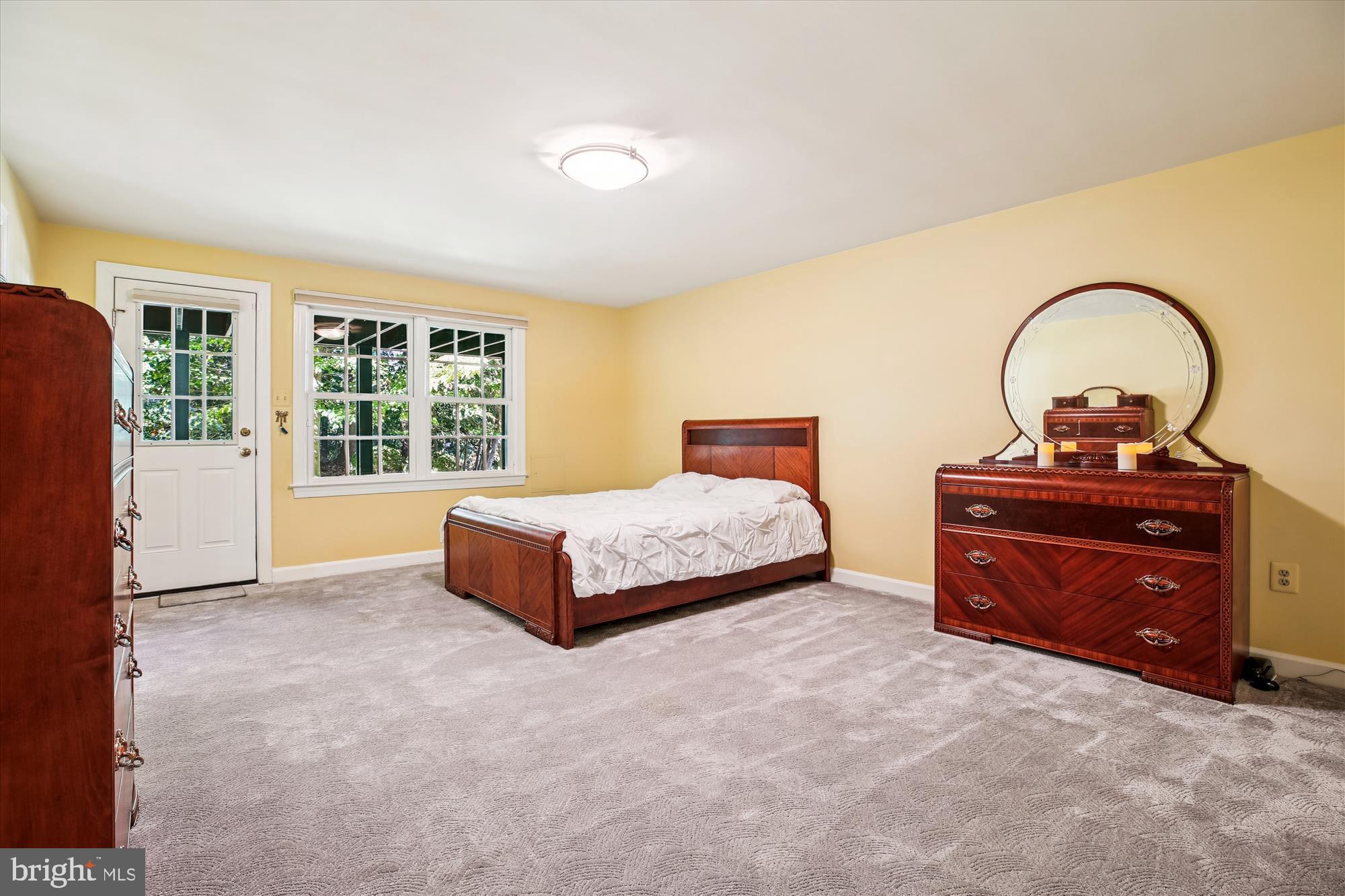 FALCONHURST - Residential Lease