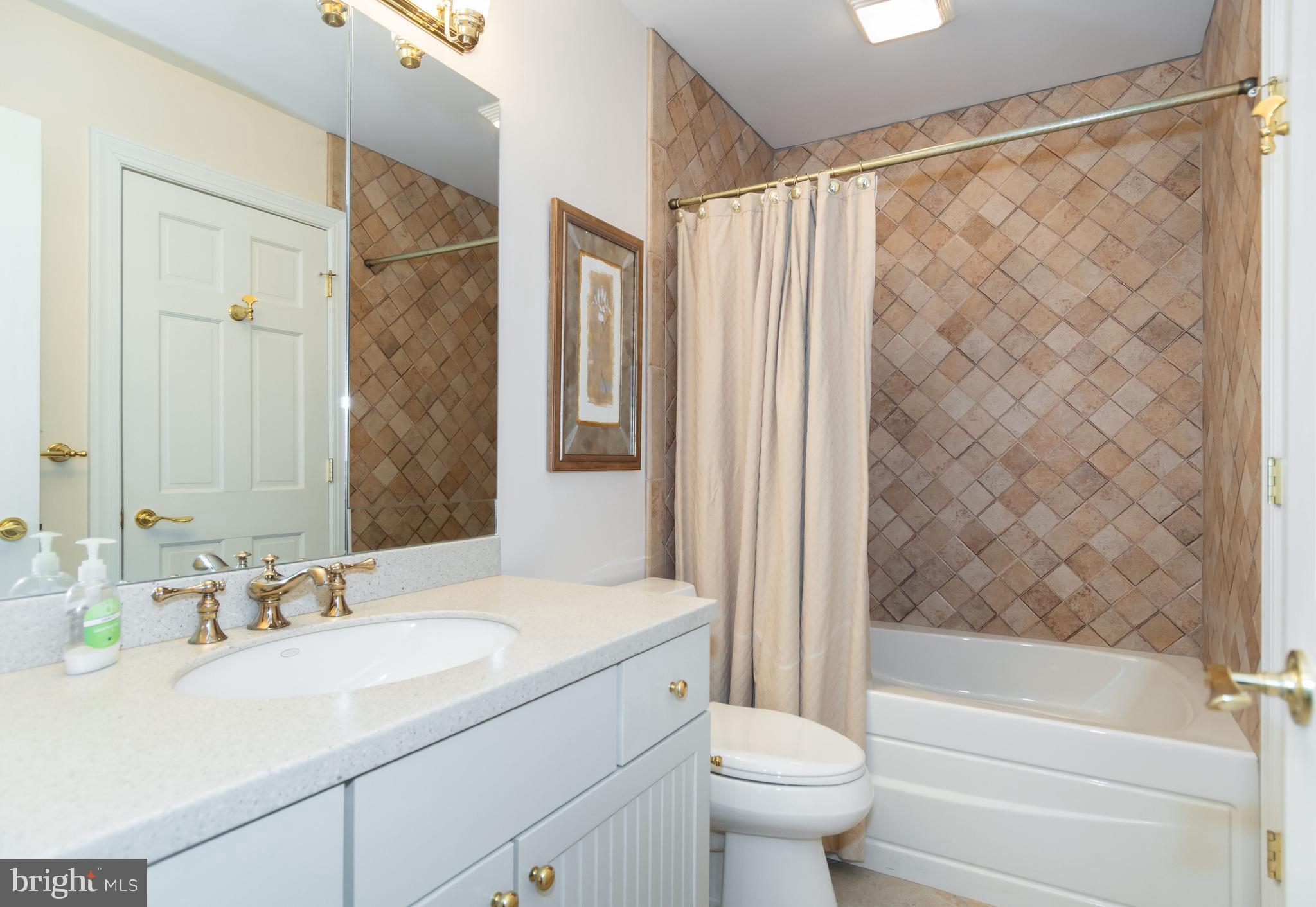 BENTLEY HAY - Residential