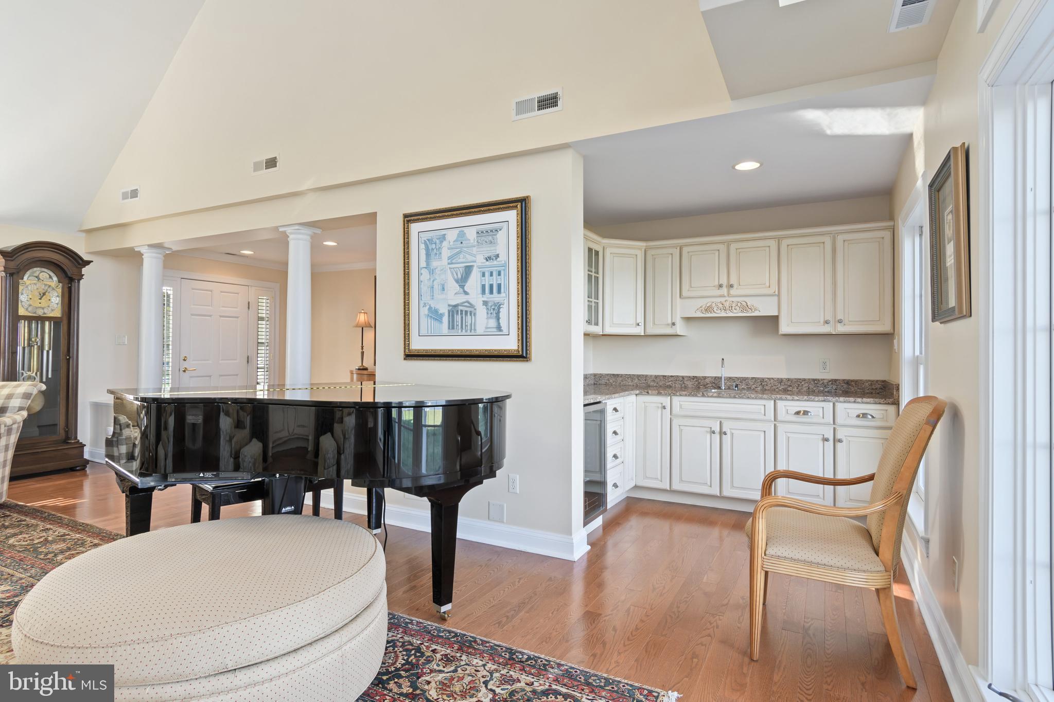 BENTLEY HAY - Residential