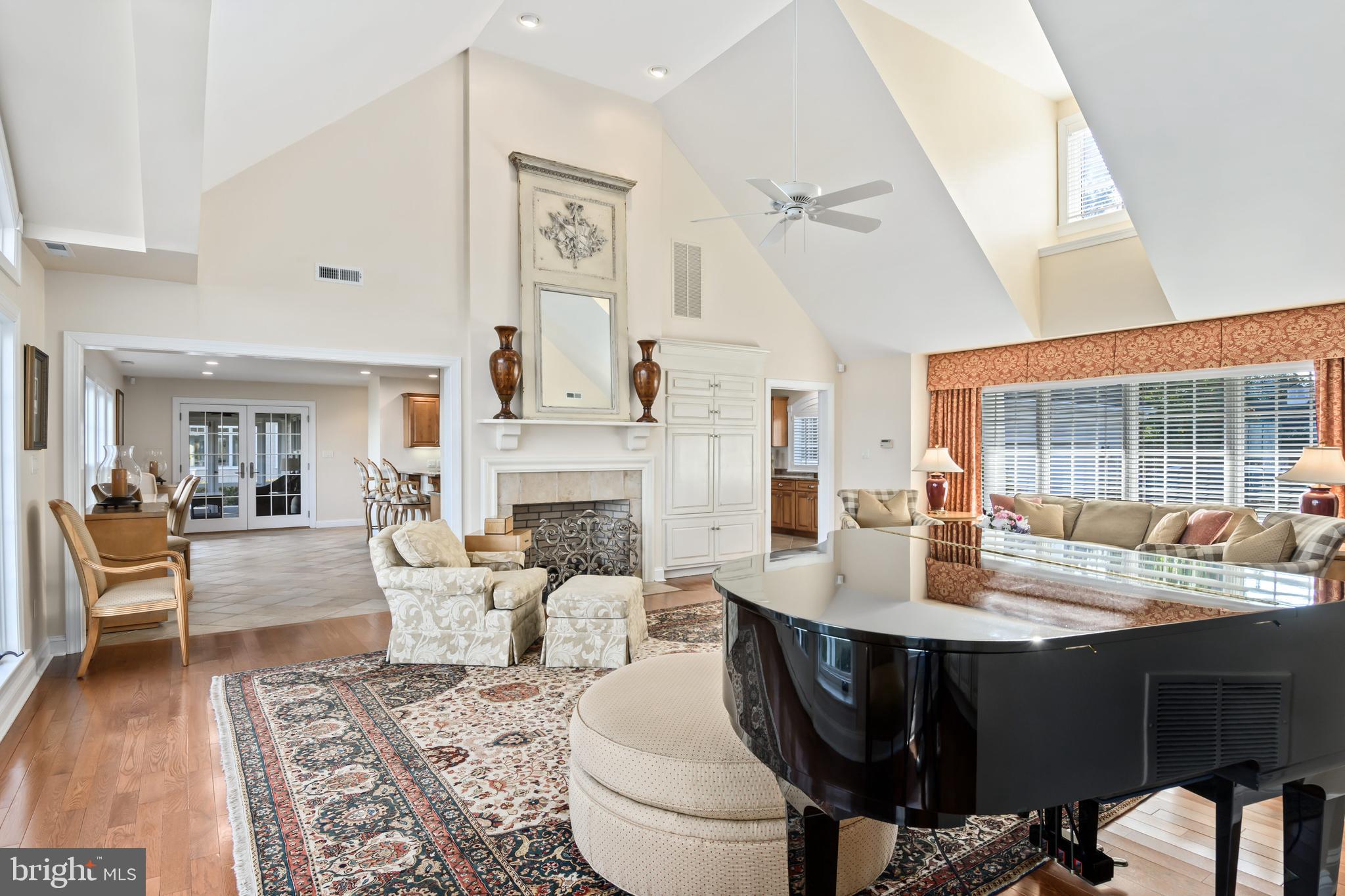 BENTLEY HAY - Residential