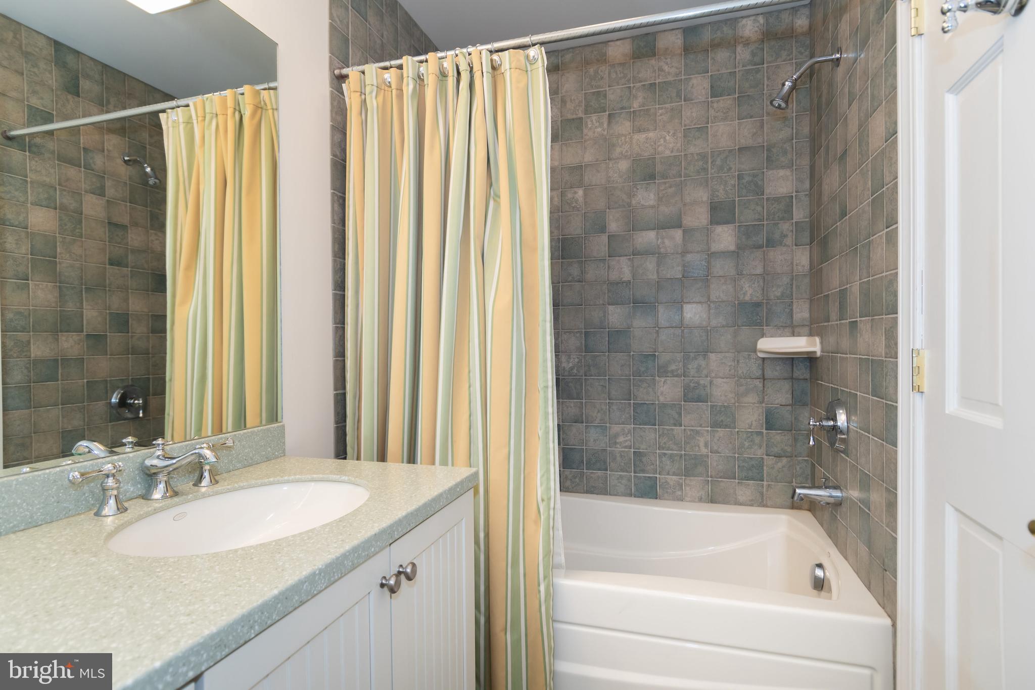 BENTLEY HAY - Residential