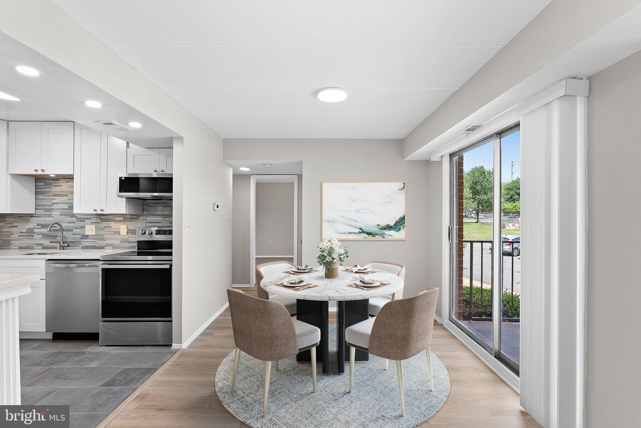 125 CLUBHOUSE DRIVE U SW 7