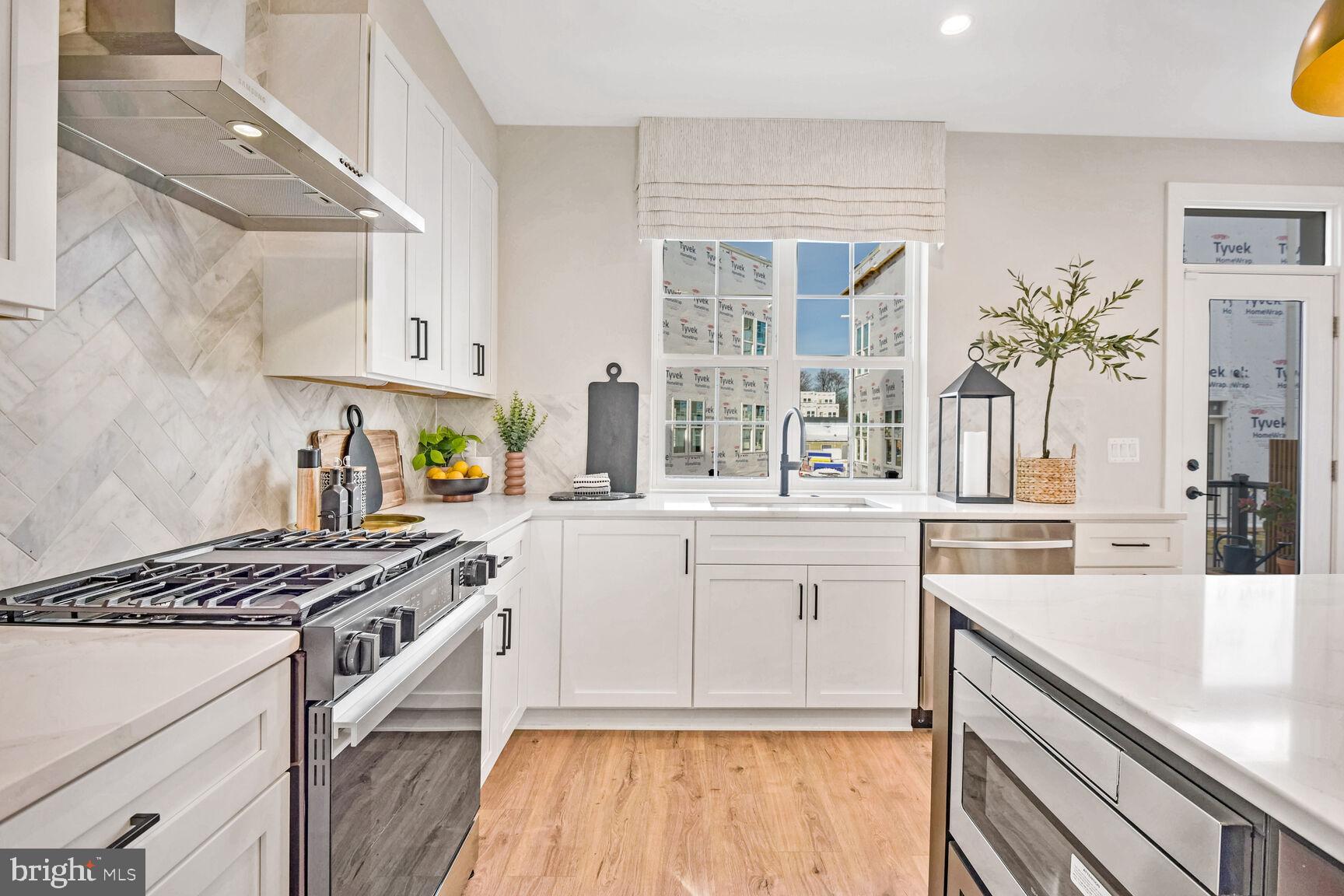 FARMSTEAD DISTRICT - Residential