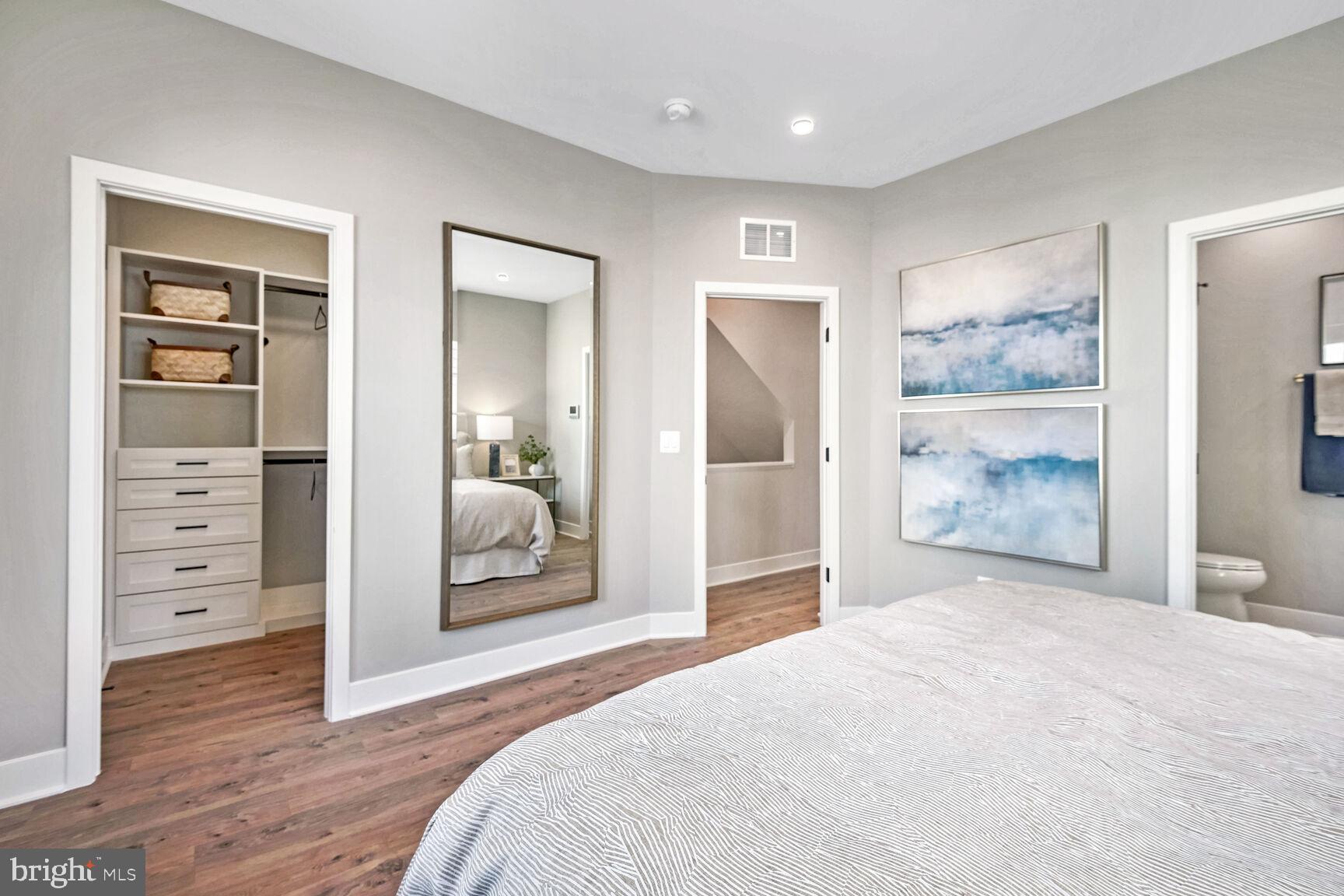 FARMSTEAD DISTRICT - Residential