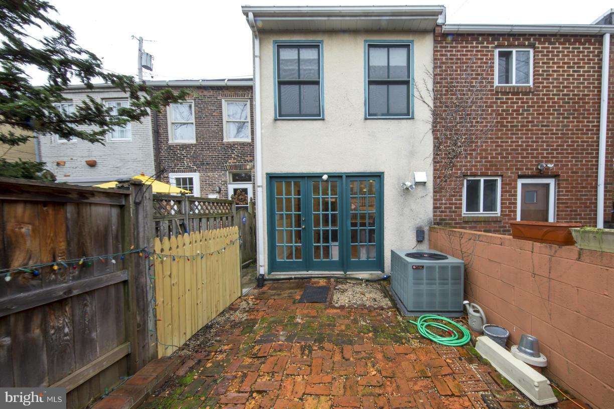 FEDERAL HILL HISTORIC DISTRICT - Residential Lease