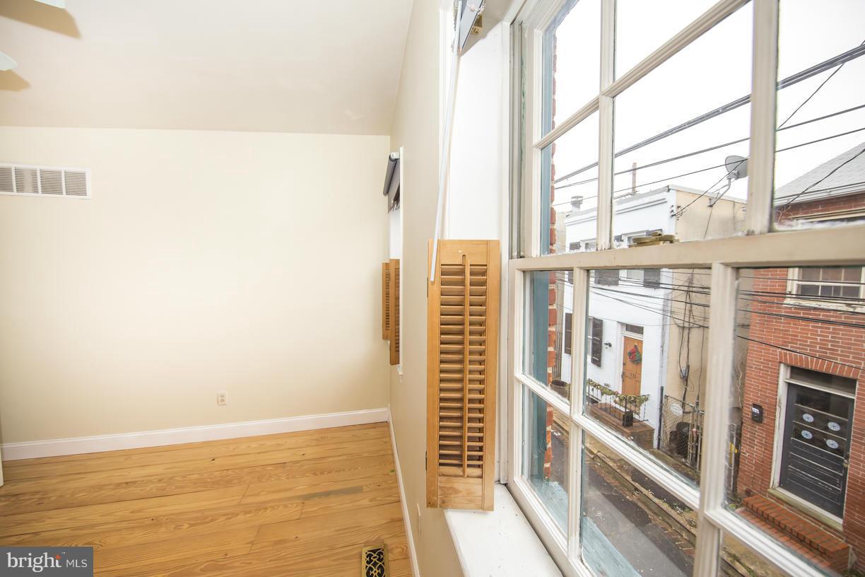 FEDERAL HILL HISTORIC DISTRICT - Residential Lease