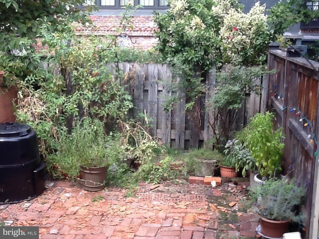 FEDERAL HILL HISTORIC DISTRICT - Residential Lease