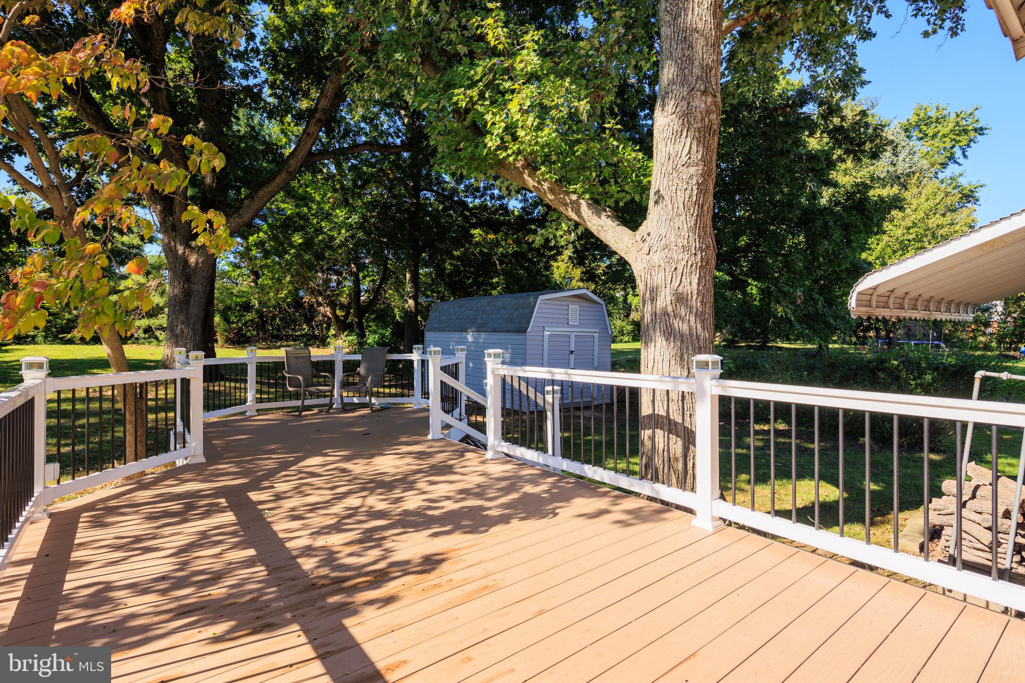 CALIFORNIA GROVE - Residential