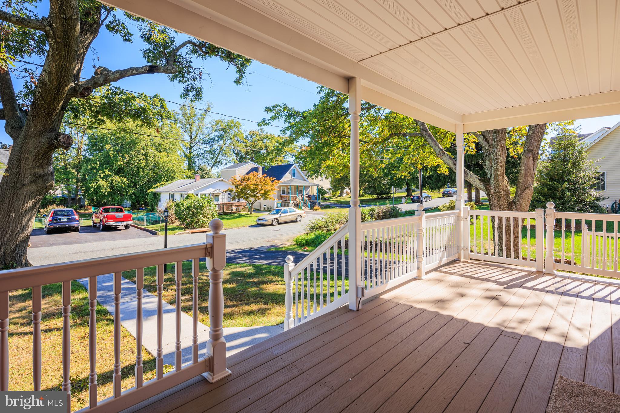 CALIFORNIA GROVE - Residential