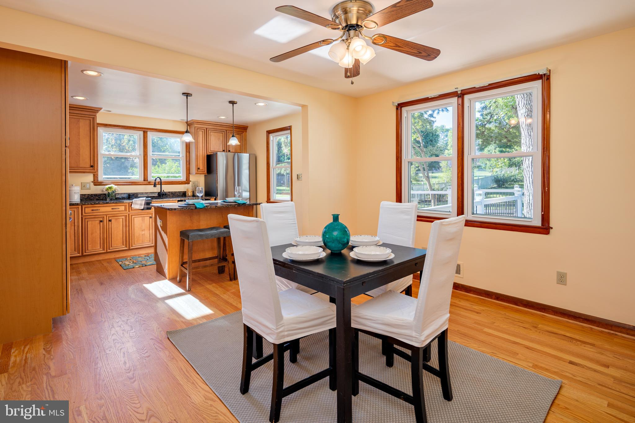 CALIFORNIA GROVE - Residential