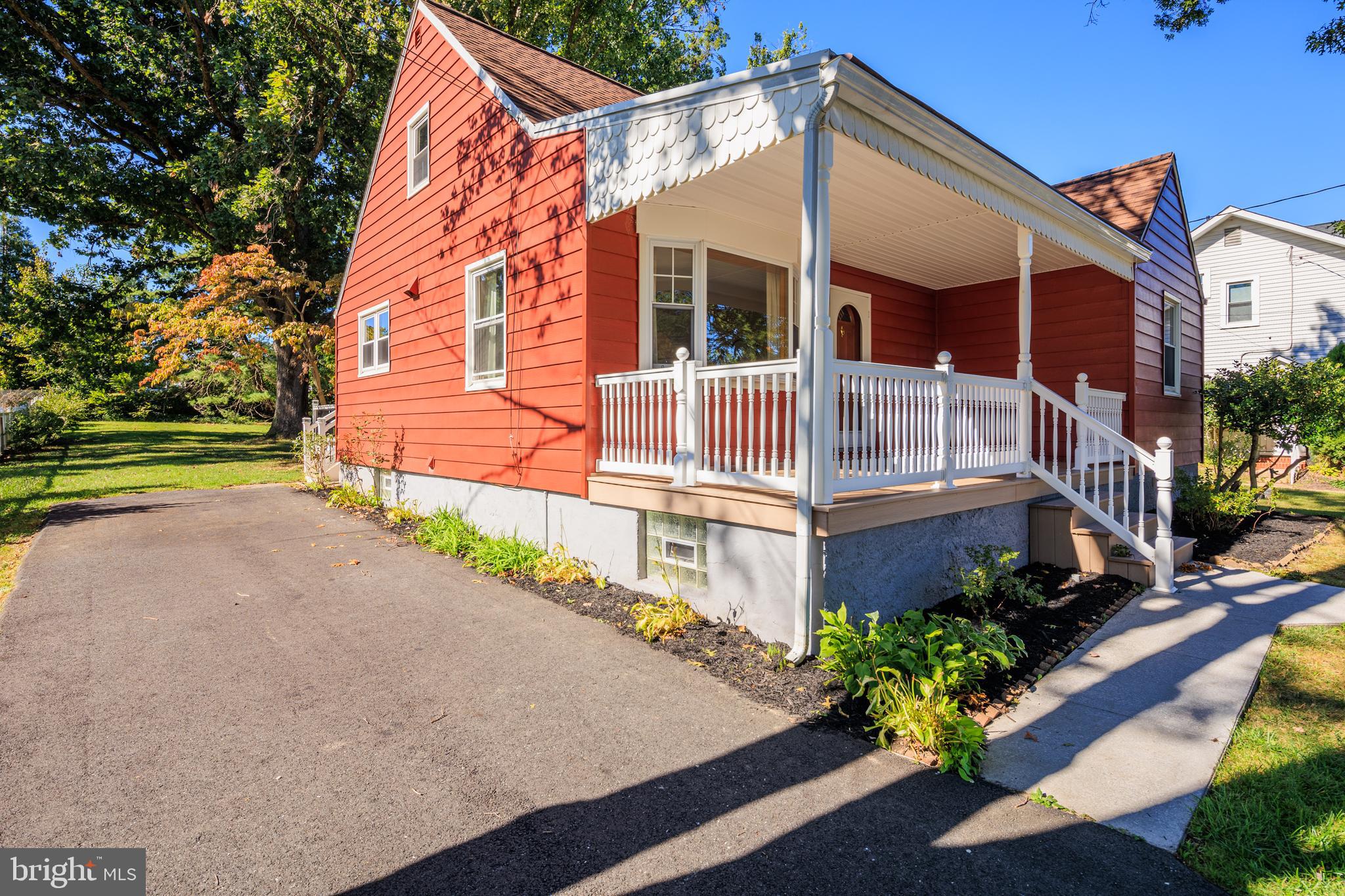 CALIFORNIA GROVE - Residential