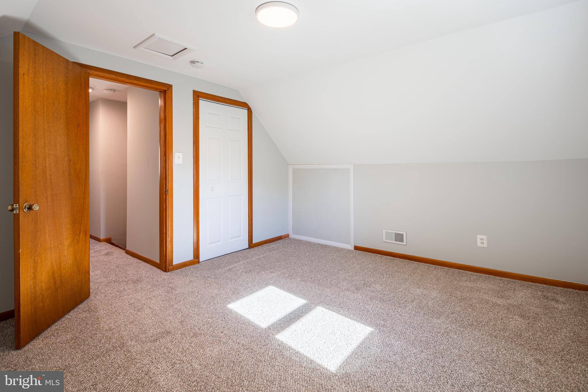 CALIFORNIA GROVE - Residential