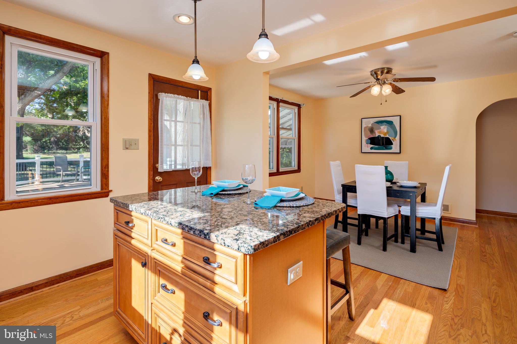 CALIFORNIA GROVE - Residential