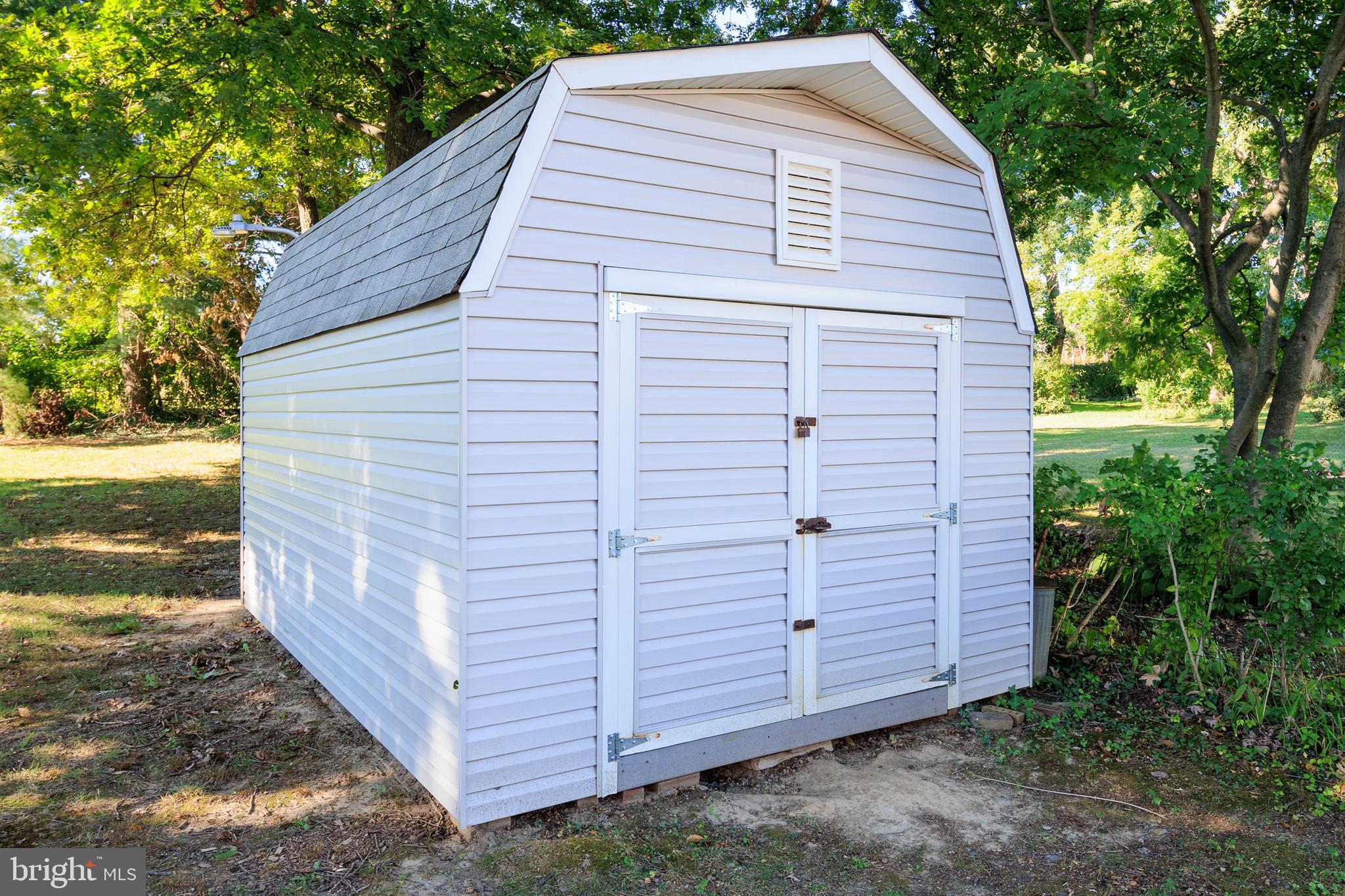 CALIFORNIA GROVE - Residential