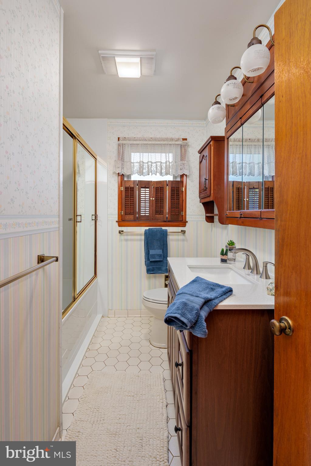 CALIFORNIA GROVE - Residential