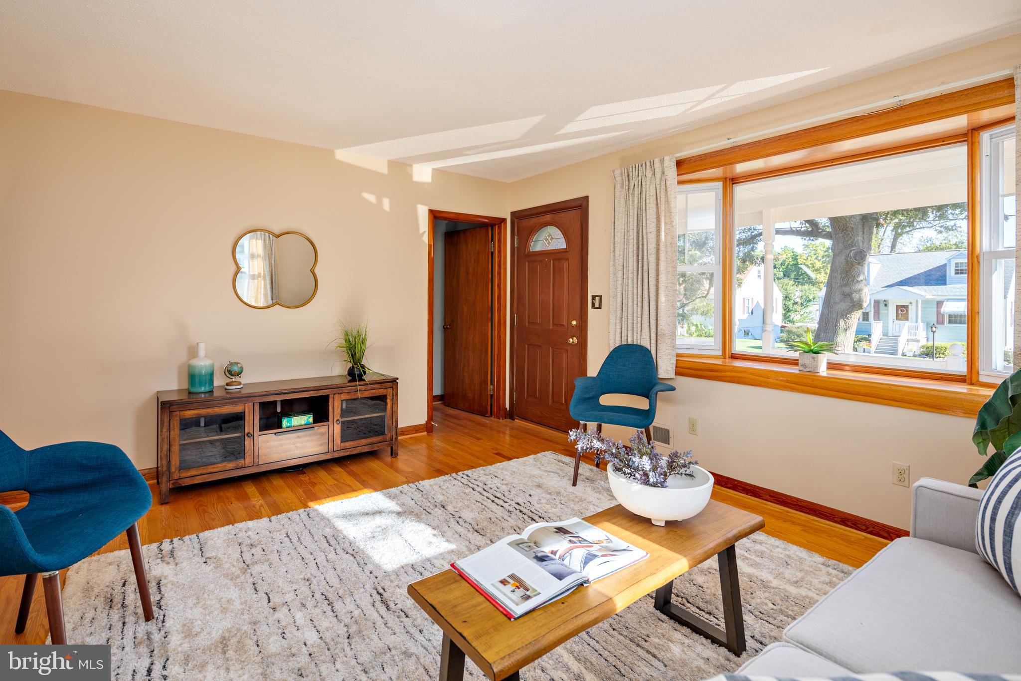 CALIFORNIA GROVE - Residential