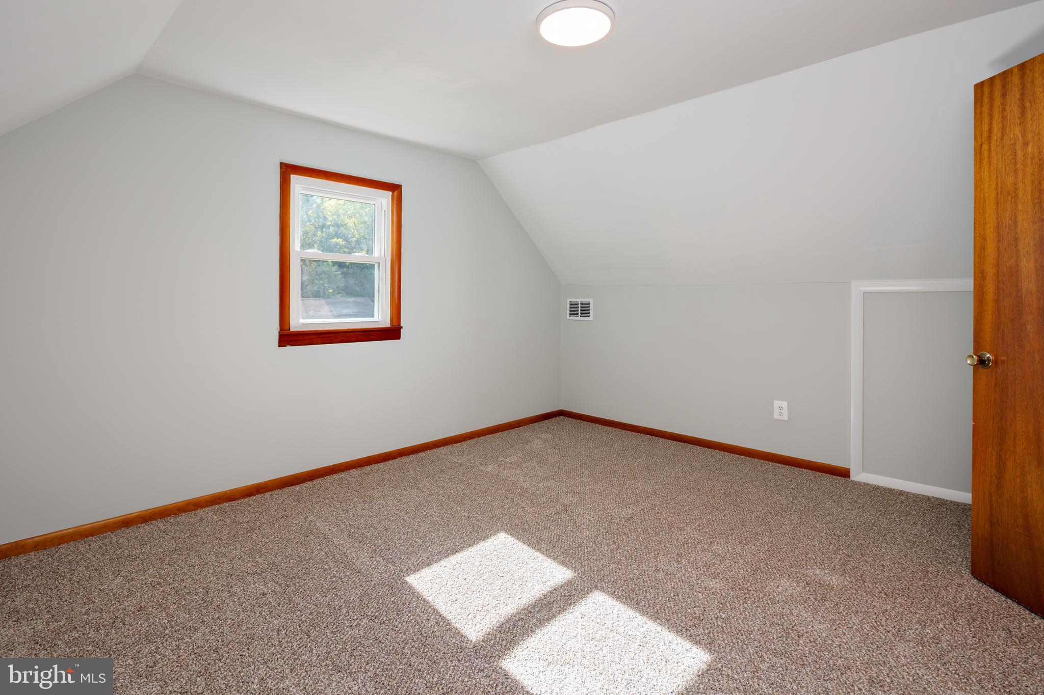 CALIFORNIA GROVE - Residential