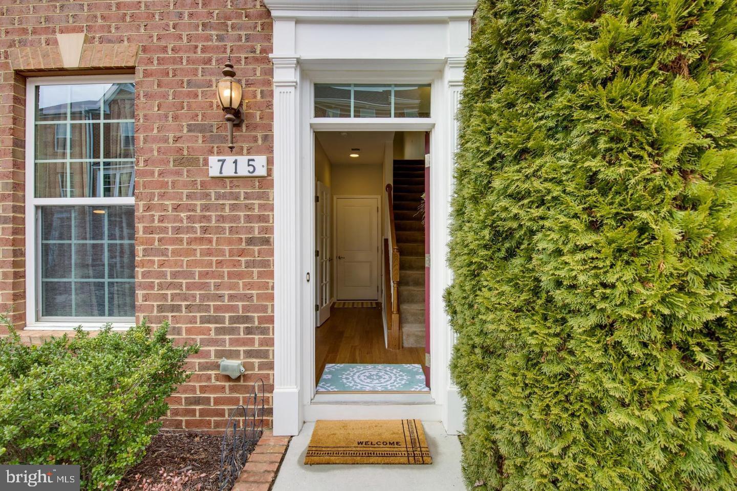 GREEKTOWN - Residential Lease