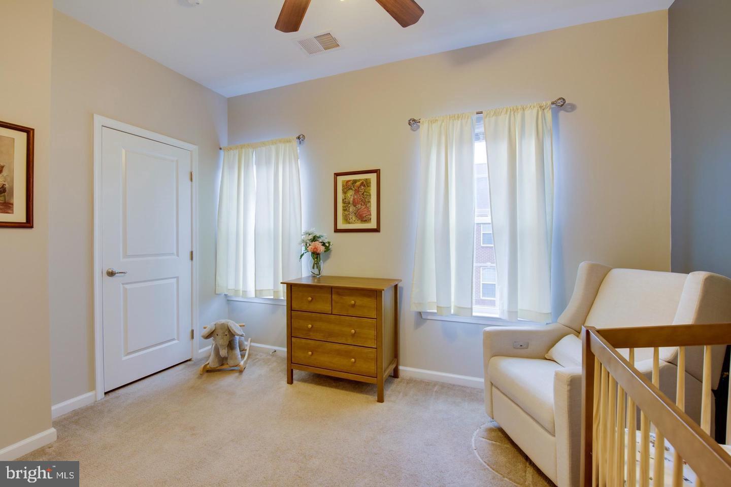 GREEKTOWN - Residential Lease